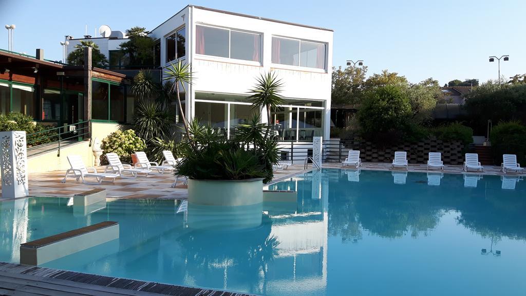 Eden Park Hotel Marina di Montemarciano Bagian luar foto