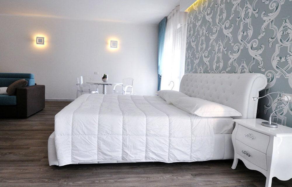Eden Park Hotel Marina di Montemarciano Bagian luar foto